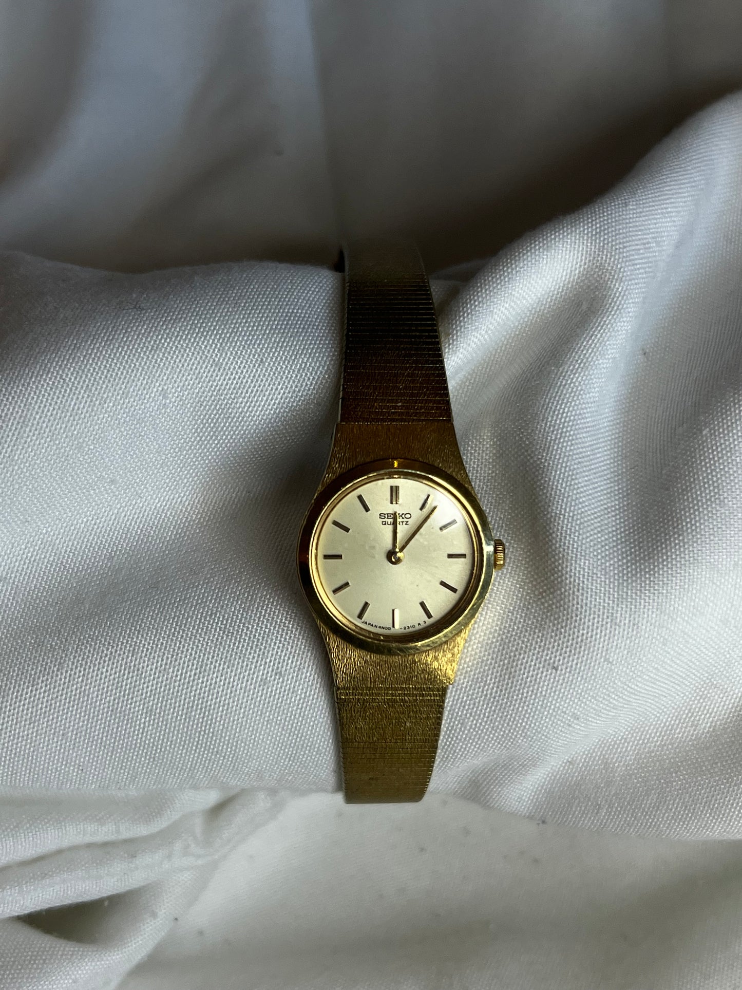 ✨ classic gold Seiko watch